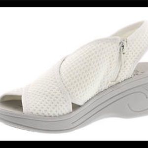 So Lite sandals by Easy Street